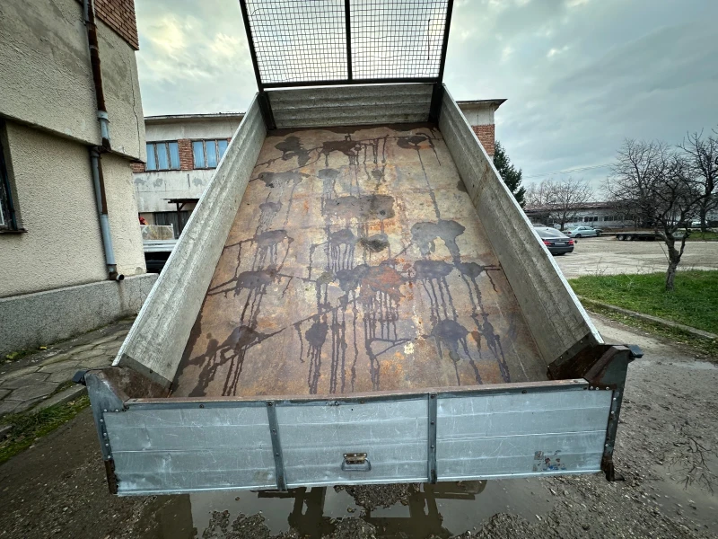 Iveco 35c13 Нов Внос , Перфектно състояние, Тристранен Самосал, снимка 15 - Бусове и автобуси - 53301929