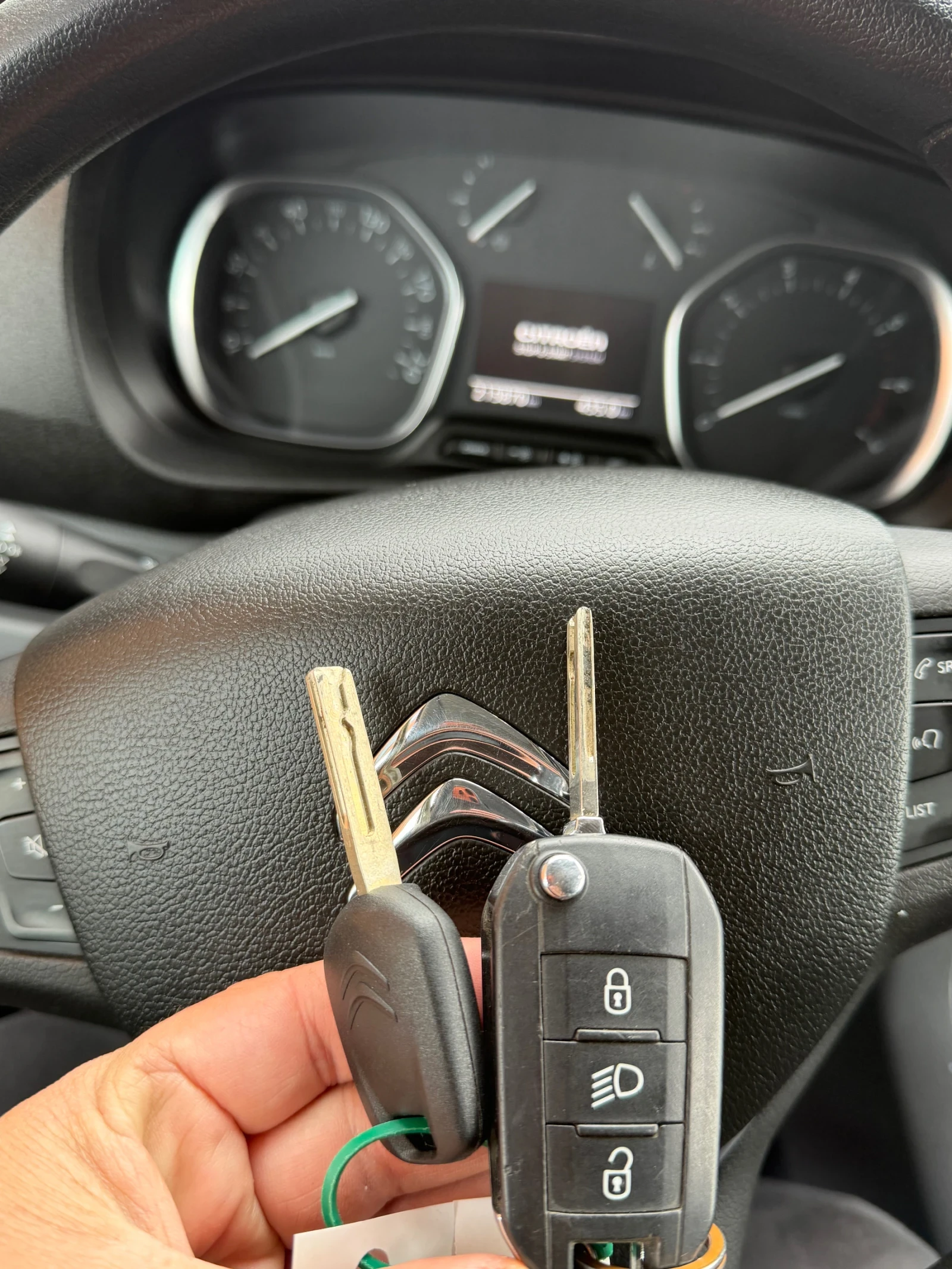 Citroen Jumpy Нов внос от Белгия!, снимка 13 - Бусове и автобуси - 54075838