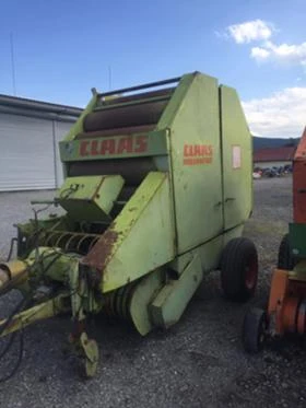      Claas Rollant 62