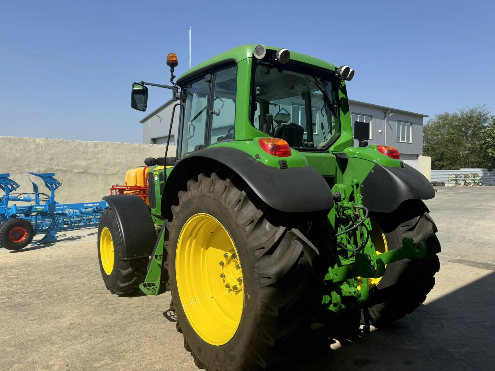 Трактор John Deere 6530 Premium  - изображение 3