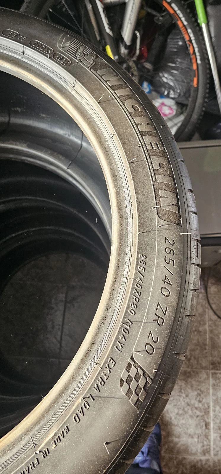 Гуми Летни 265/40R20, снимка 3 - Гуми и джанти - 48463756