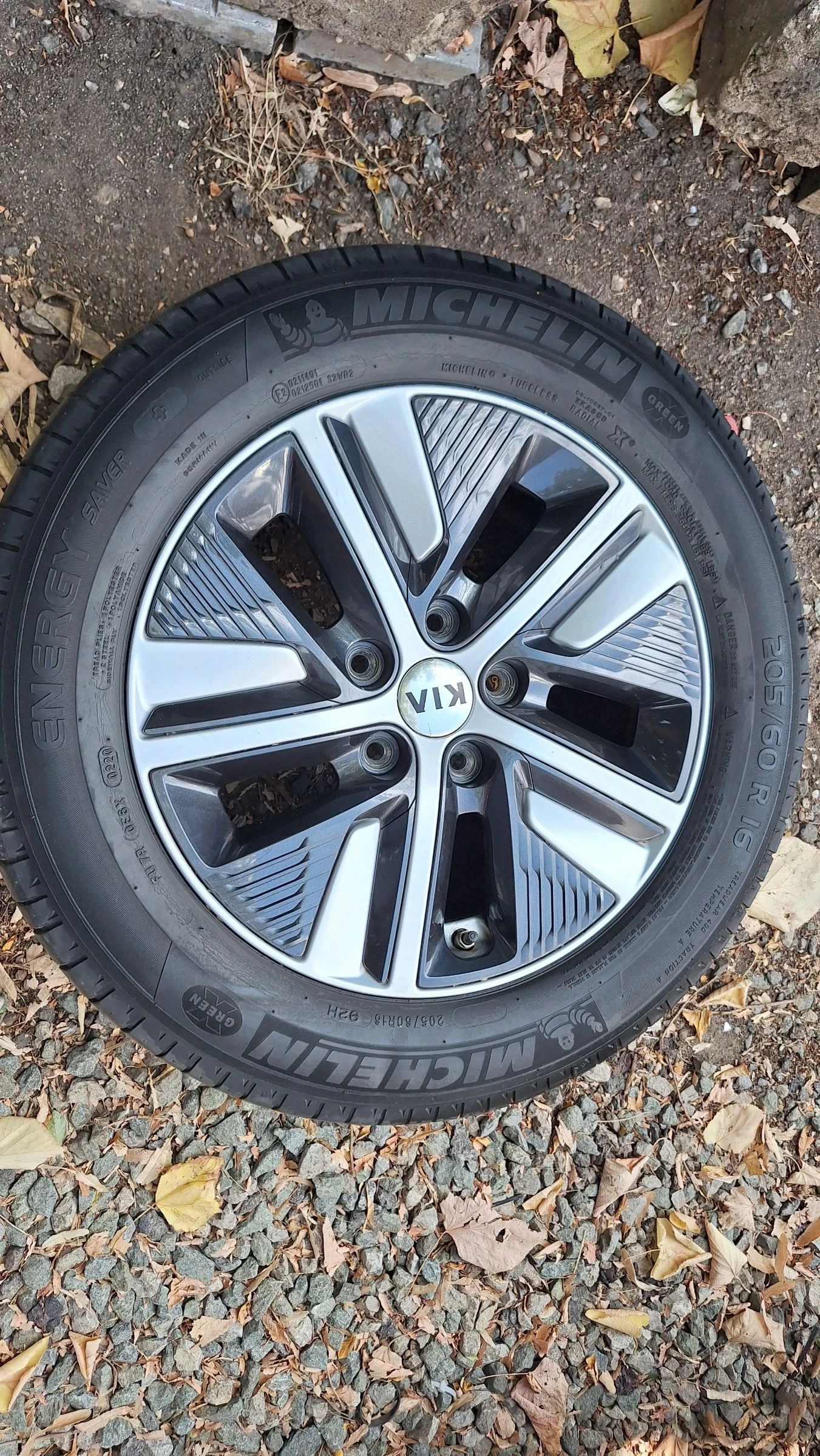 Гуми с джанти Michelin 205/60R16, снимка 7 - Гуми и джанти - 55658756