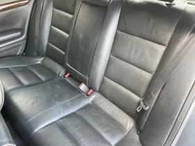Audi A4 3.0i V6 БЕНЗИН АВТОМАТИК РЕГИСТРИРАН ОБСЛУЖЕН, снимка 8