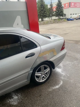 Mercedes-Benz C 200, снимка 7