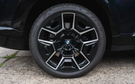 BMW XM 4.4 V8 Plug-in Hybrid xDrive Разход- 2л. на 100км. | Auto.bg — изображение 5
