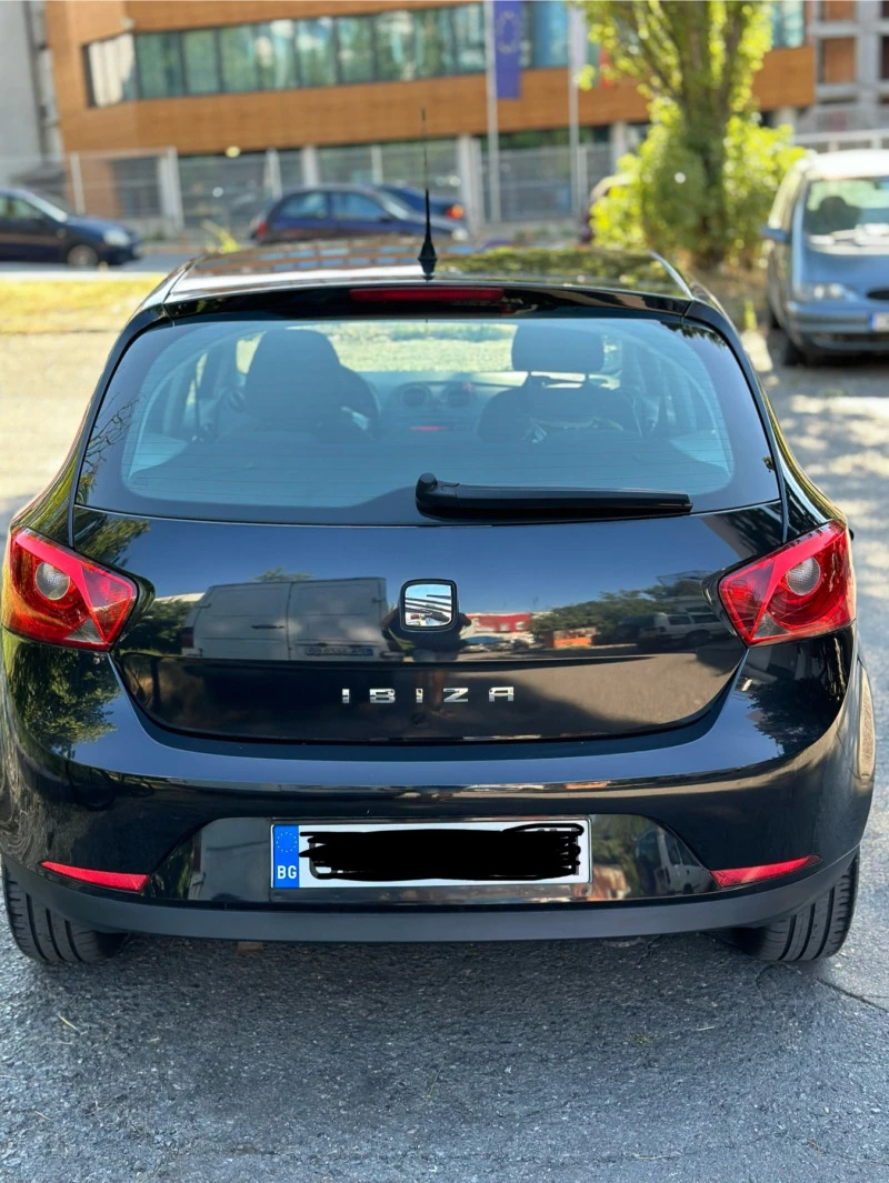 Seat Ibiza 1.4 бензин, снимка 13 - Автомобили и джипове - 47305608