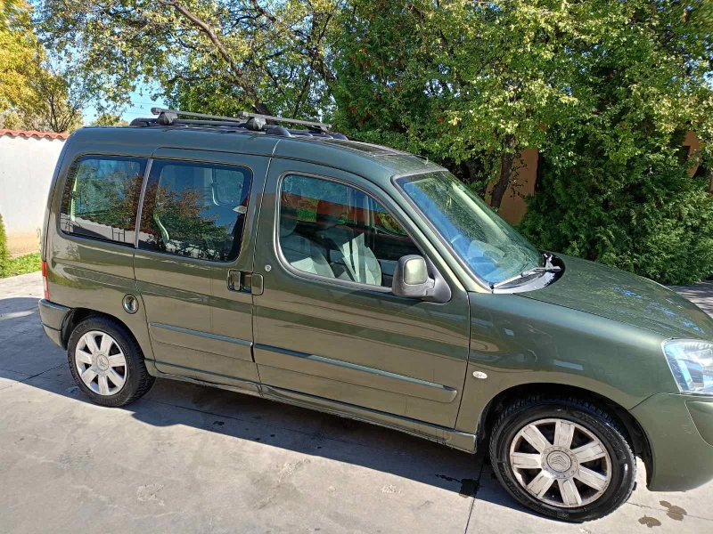 Citroen Berlingo, снимка 3 - Автомобили и джипове - 47740329