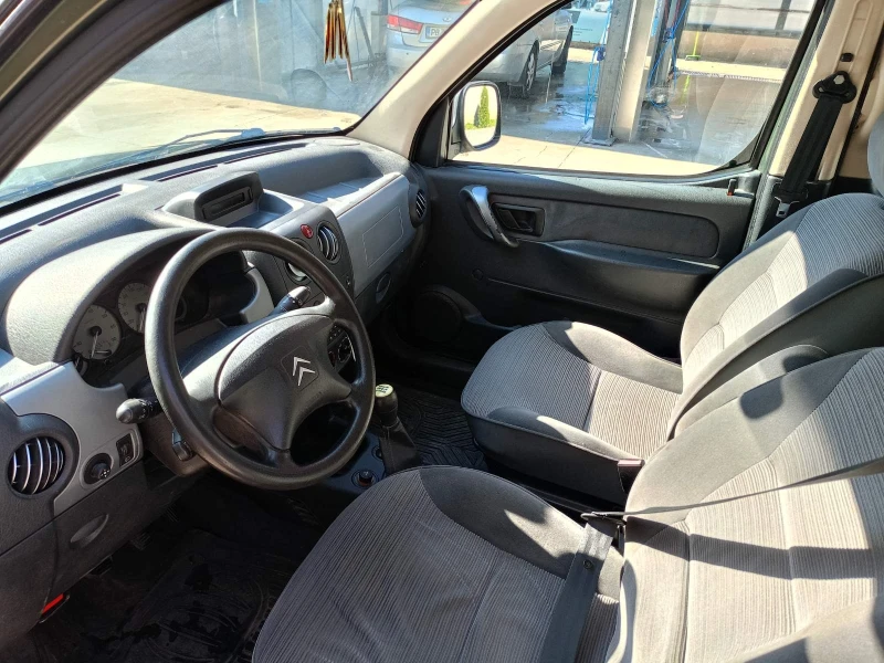 Citroen Berlingo, снимка 6 - Автомобили и джипове - 47740329