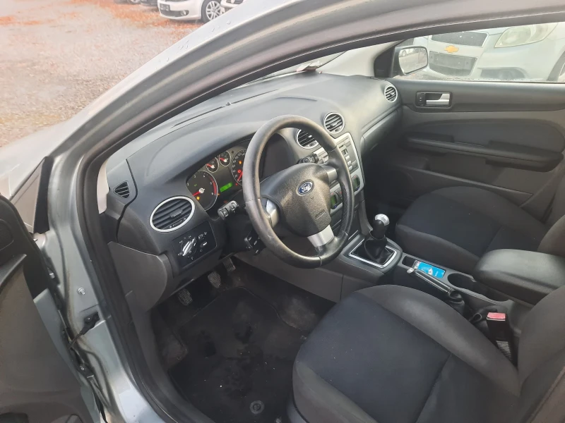 Ford Focus 2005, снимка 8 - Автомобили и джипове - 48116629