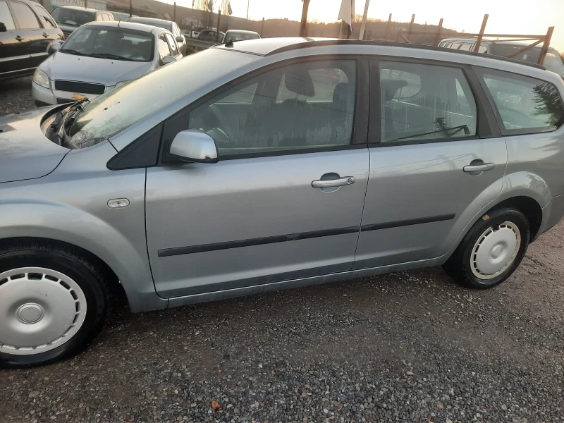 Ford Focus 2005, снимка 3 - Автомобили и джипове - 48116629