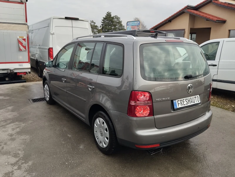 VW Touran 1.9tdi Navi, снимка 4 - Автомобили и джипове - 48332576