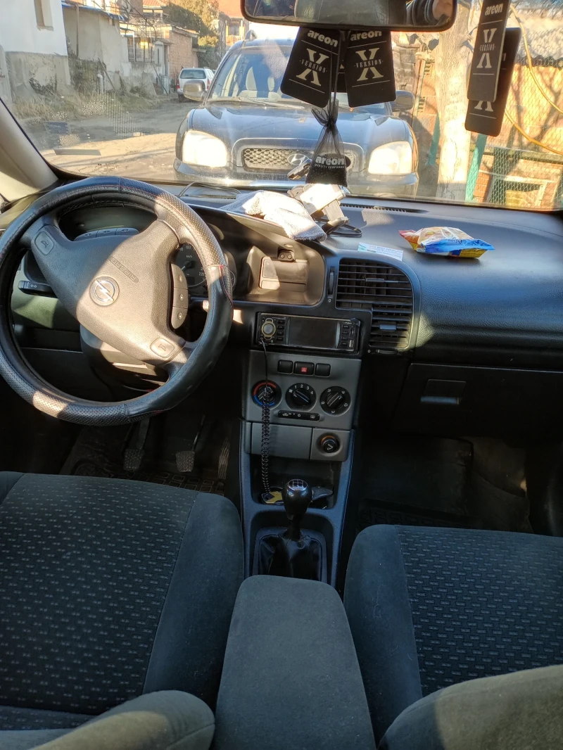 Opel Zafira, снимка 4 - Автомобили и джипове - 48774903