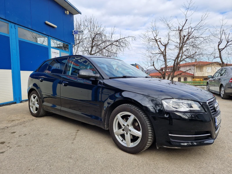 Audi A3 1.6TDI SPORTBACK СЕРВ.ИСТОРИЯ!, снимка 2 - Автомобили и джипове - 49069399