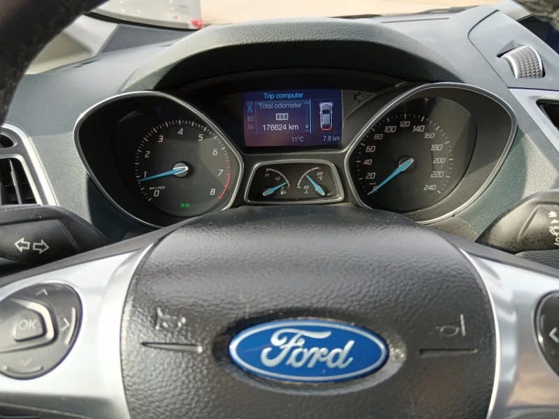 Ford C-max 1.6i Titanium , снимка 11 - Автомобили и джипове - 49306595