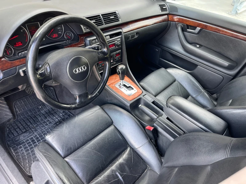Audi A4 3.0i V6 БЕНЗИН АВТОМАТИК РЕГИСТРИРАН ОБСЛУЖЕН, снимка 5 - Автомобили и джипове - 52366300