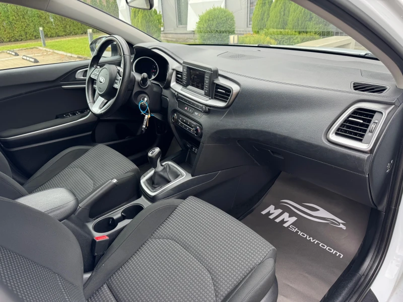 Kia Ceed 1.4-С.КНИЖКА-LANE-ASIST-АВТОПИЛОТ, снимка 11 - Автомобили и джипове - 52343389