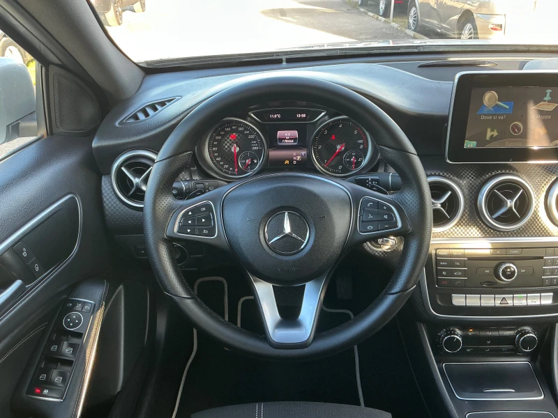 Mercedes-Benz A 180 CDI Sport, снимка 11 - Автомобили и джипове - 52848951