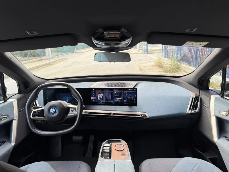 BMW iX 40 xDrive/326HP/LASER/360/HarmanKardon/HeadUP/, снимка 7 - Автомобили и джипове - 53019136
