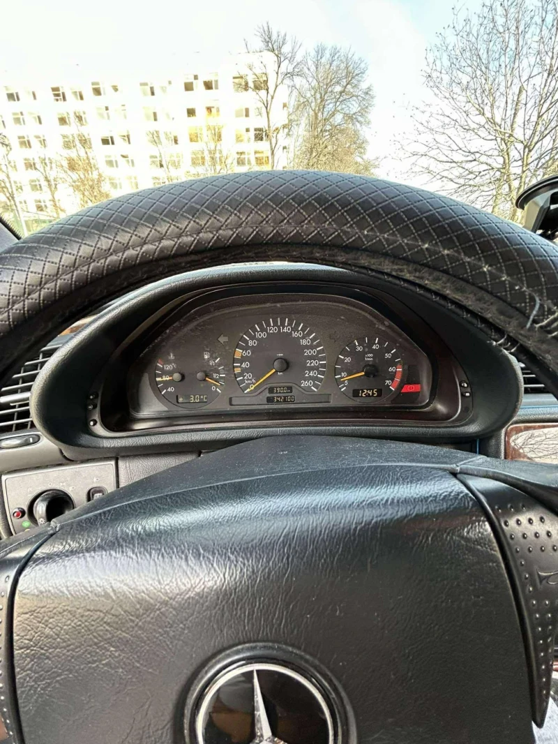 Mercedes-Benz CLK 200KOMPRESSOR, снимка 6 - Автомобили и джипове - 53590271