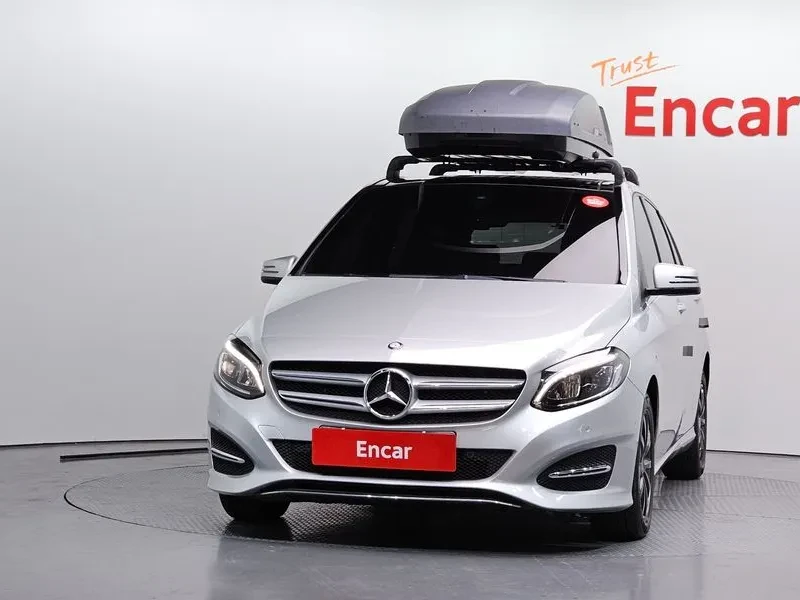 Mercedes-Benz B 200 W246, снимка 3 - Автомобили и джипове - 55703407