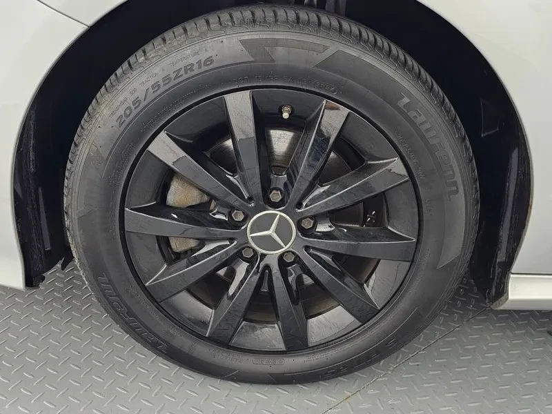 Mercedes-Benz B 200 W246, снимка 5 - Автомобили и джипове - 55703407