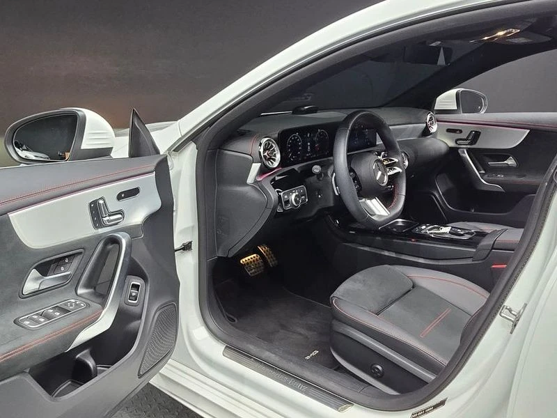 Mercedes-Benz CLA 250 2.0 260920 Automatic, снимка 9 - Автомобили и джипове - 55838422
