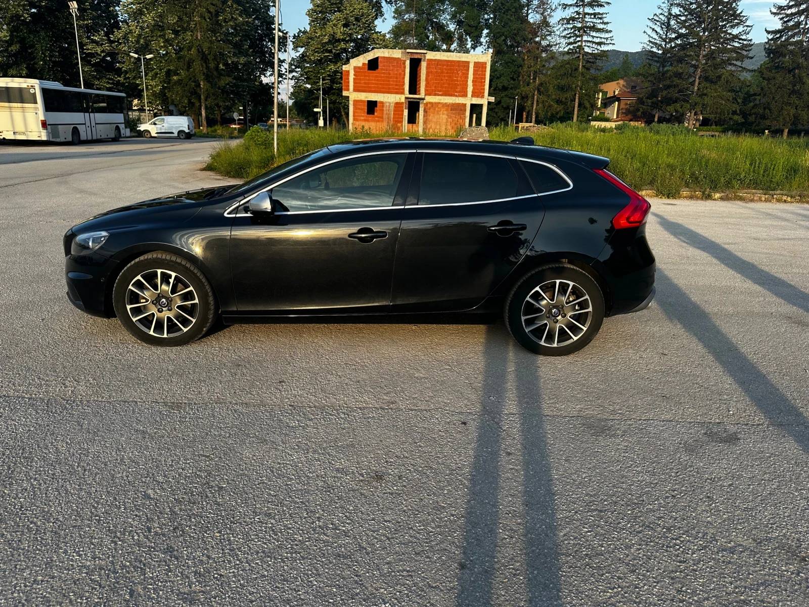 Volvo V40  - изображение 6