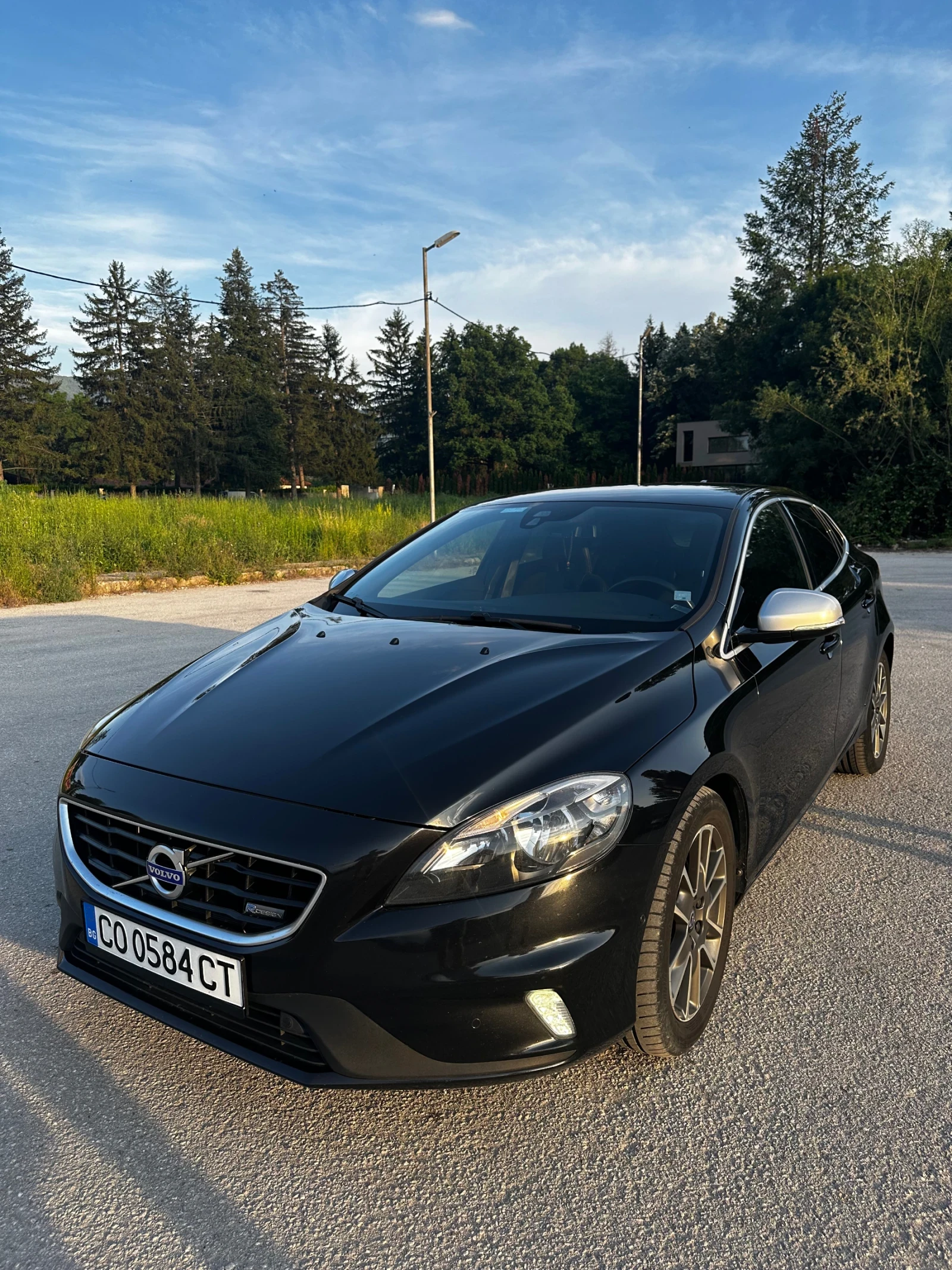 Volvo V40  - изображение 7