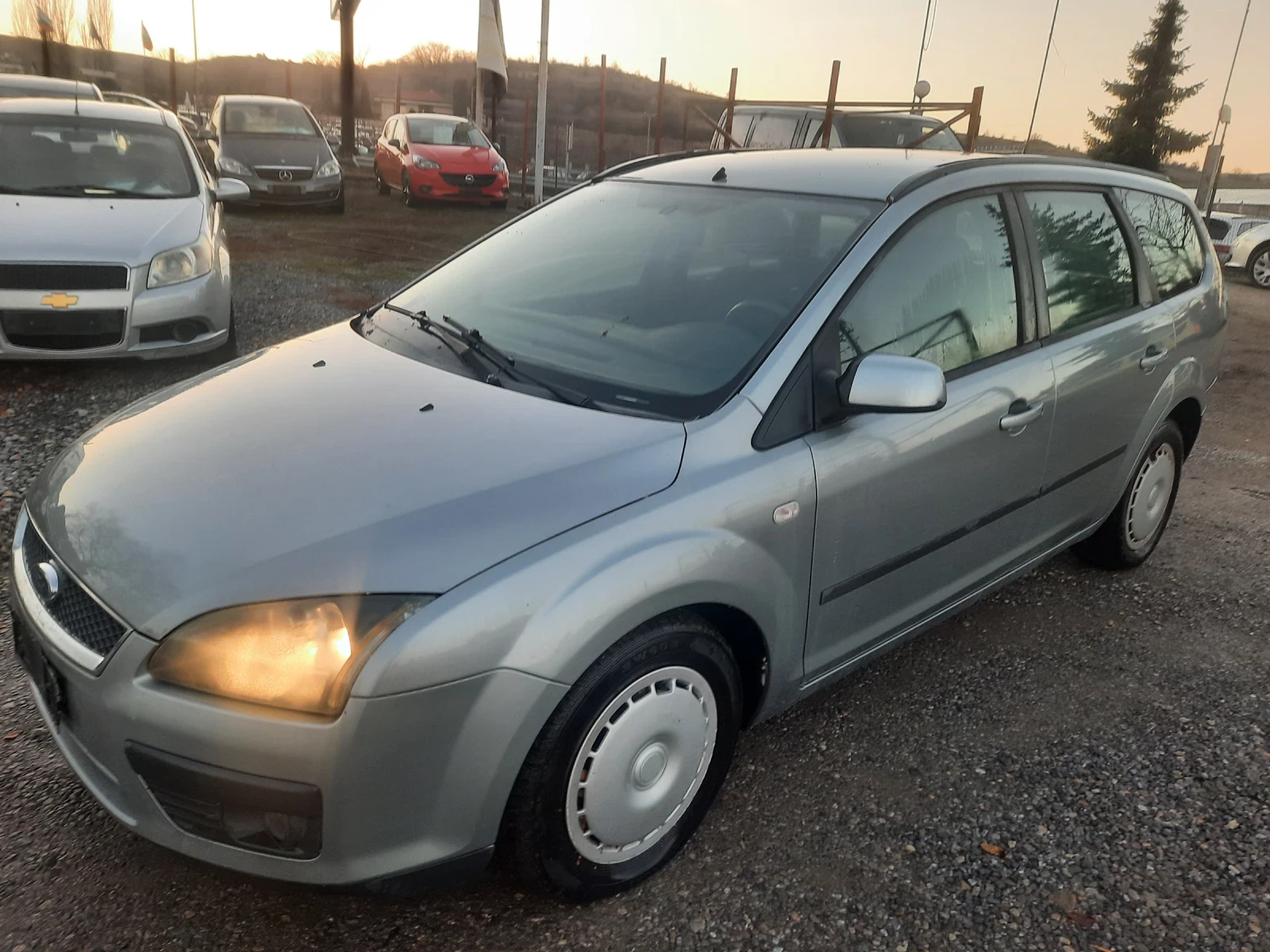 Ford Focus 2005 - изображение 2