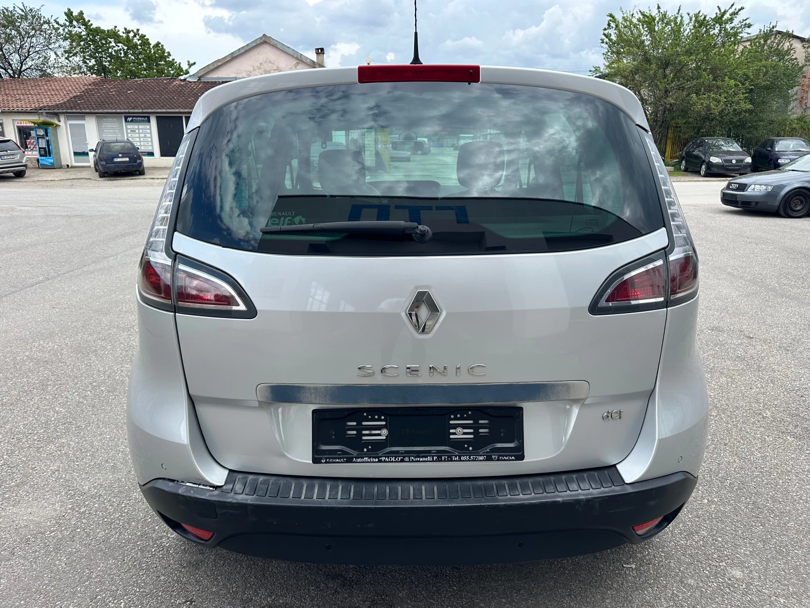 Renault Scenic 1.5dCi Face lift Limited Design Италия - изображение 6