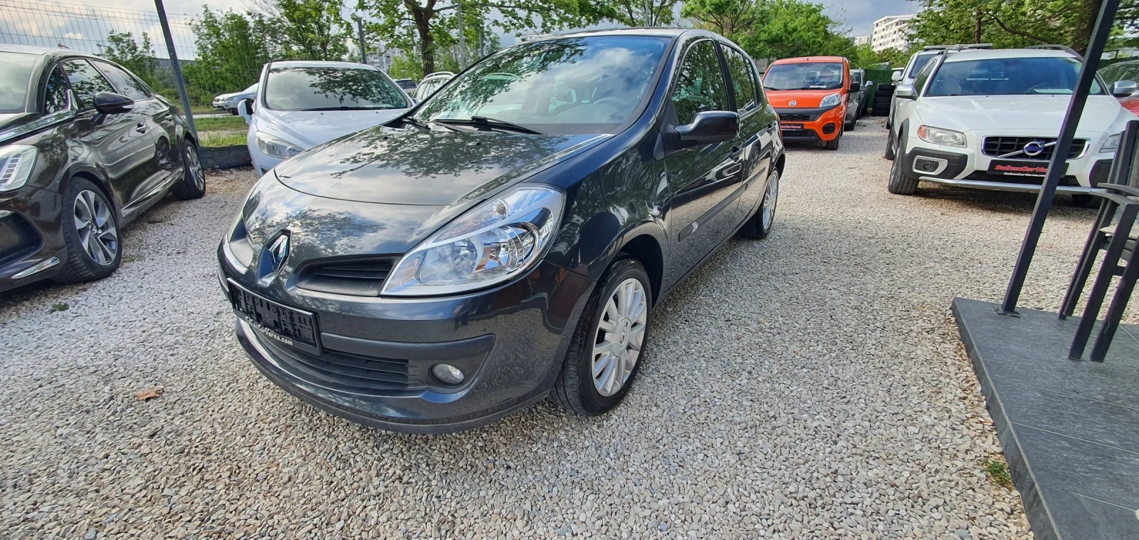 Renault Clio 1.2 16V 75хил.км.с ел.проблем - изображение 2