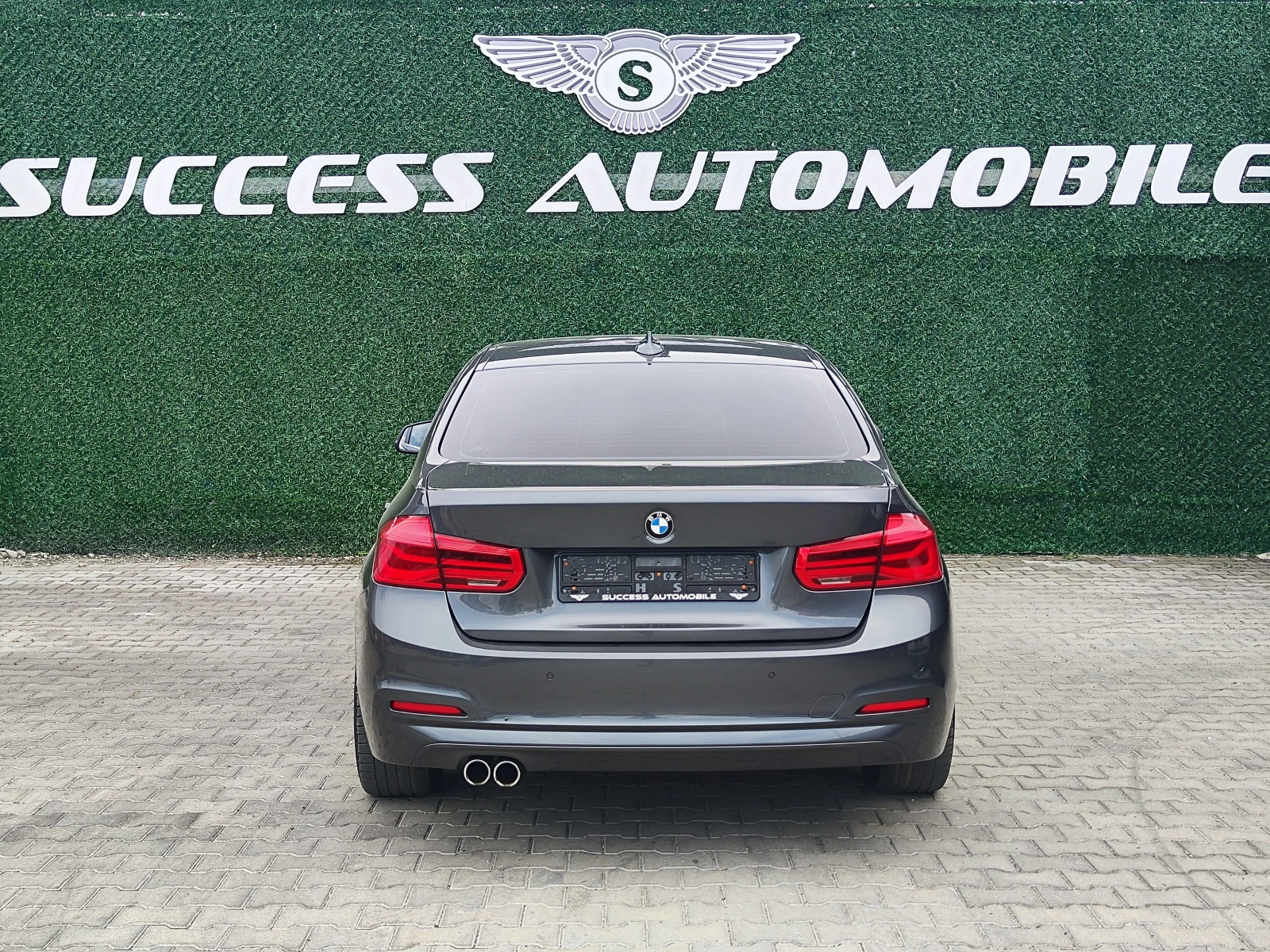 BMW 320 LUXURY* PODGREV* CAMERA* LIZING - изображение 4