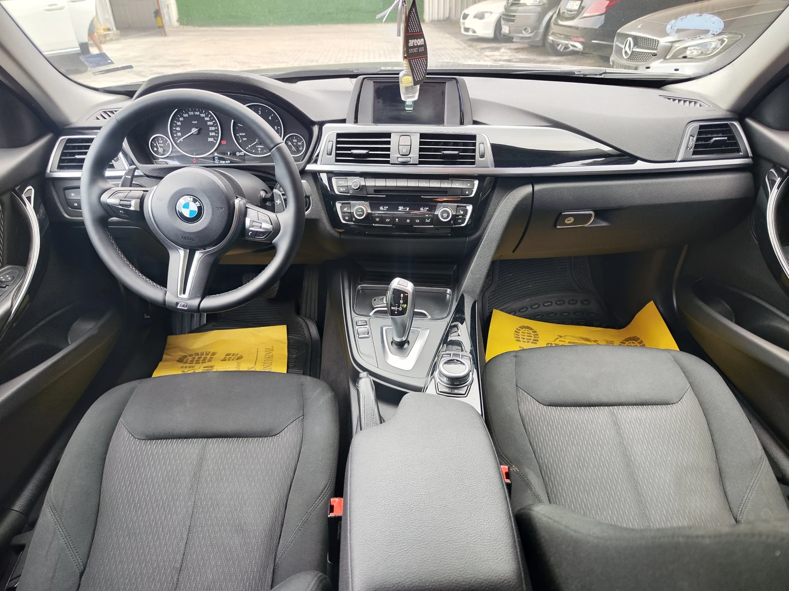 BMW 320 LUXURY* PODGREV* CAMERA* LIZING - изображение 8