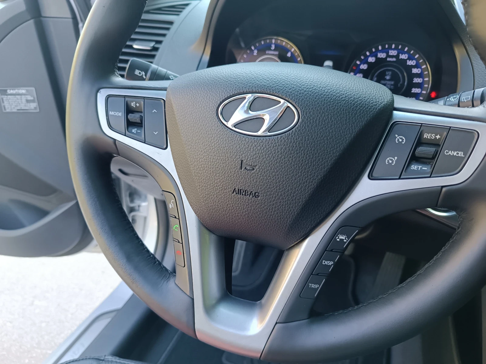 Hyundai I40 1.7/Обдухване/Нави/Панорама/Кожа - изображение 8