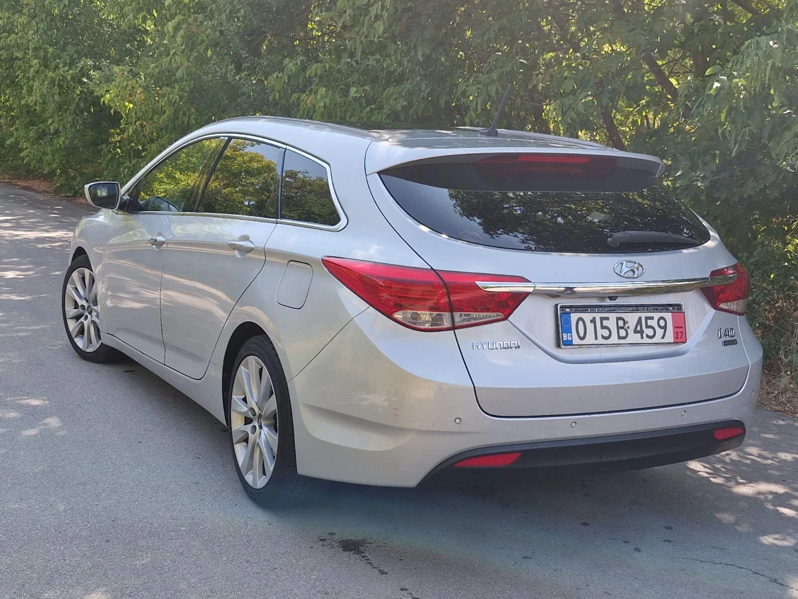 Hyundai I40 1.7/Обдухване/Нави/Панорама/Кожа - изображение 3