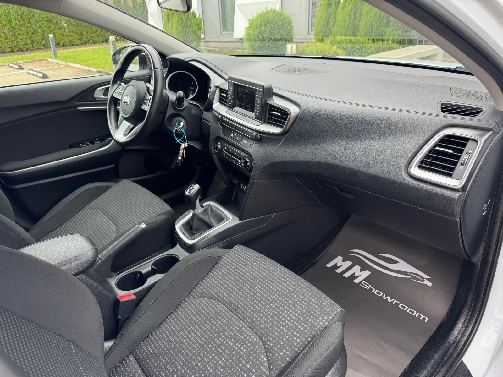 Kia Ceed 1.4-�.������-LANE-ASIST-��������� | Mobile.bg � ����������� 11