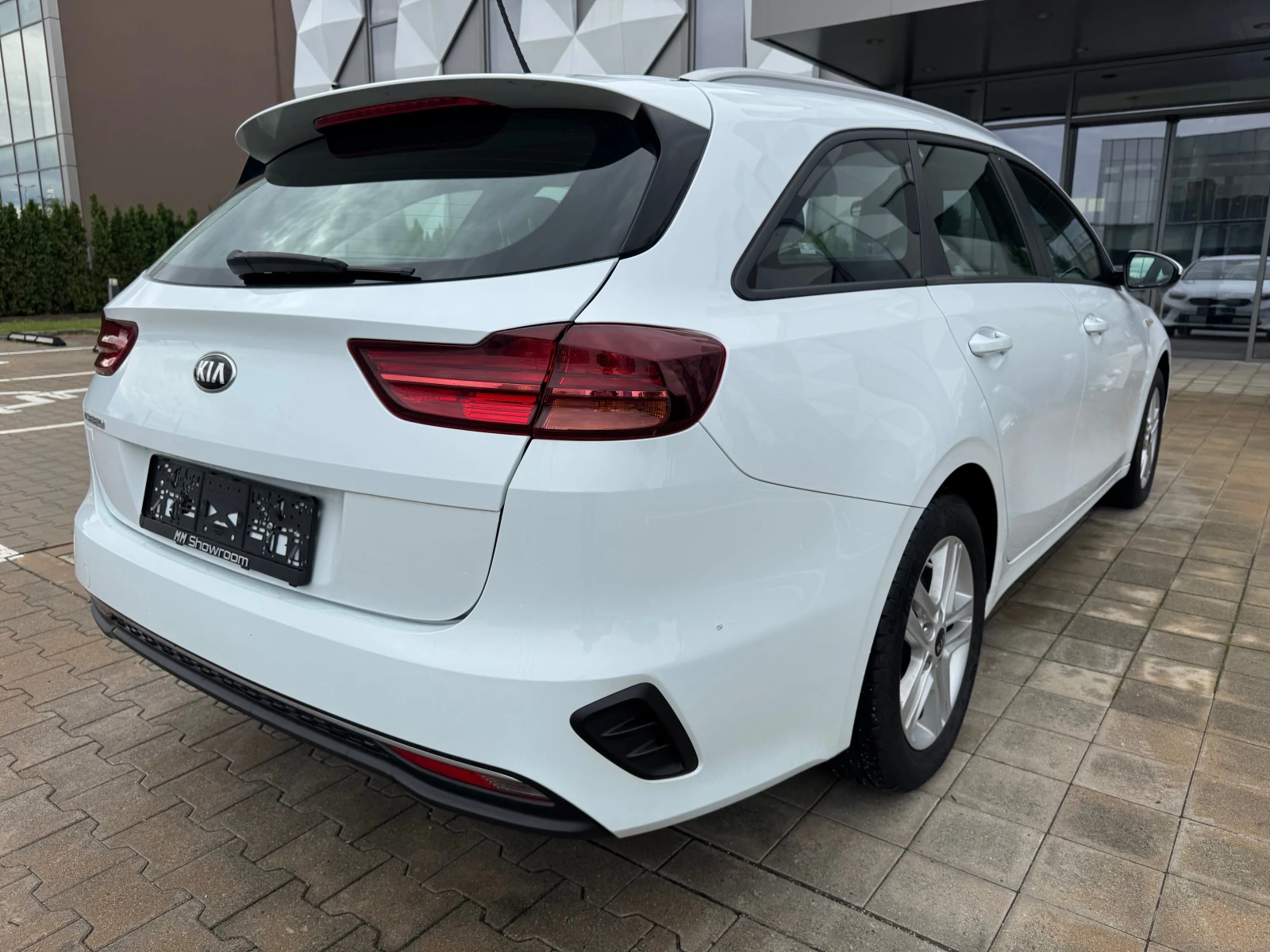 Kia Ceed 1.4-С.КНИЖКА-LANE-ASIST-АВТОПИЛОТ - изображение 5