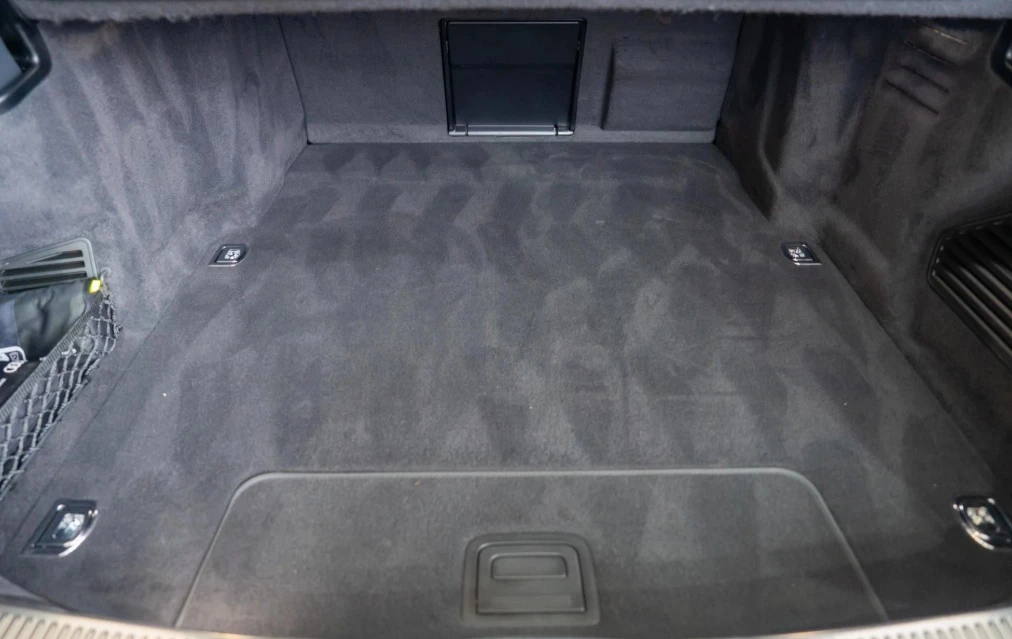 Audi A8 60 TFSI e-tron Quattro - изображение 10