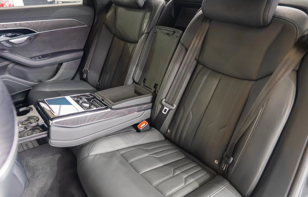 Audi A8 60 TFSI e-tron Quattro - изображение 9