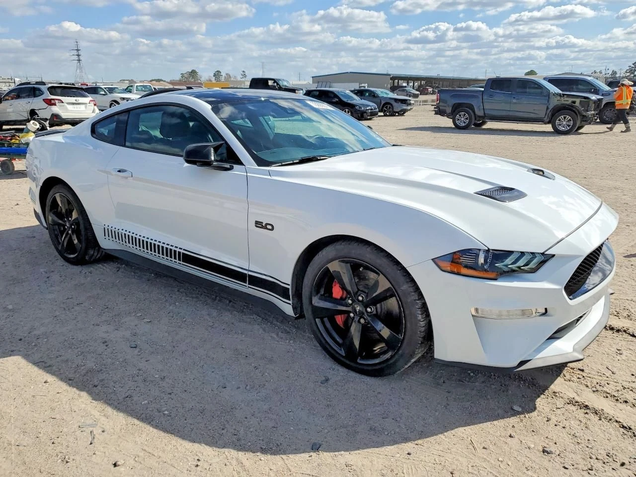 Ford Mustang  - изображение 4