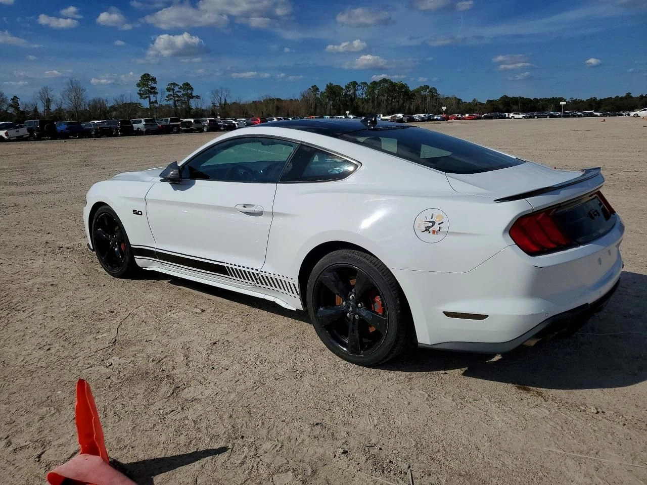 Ford Mustang  - изображение 2