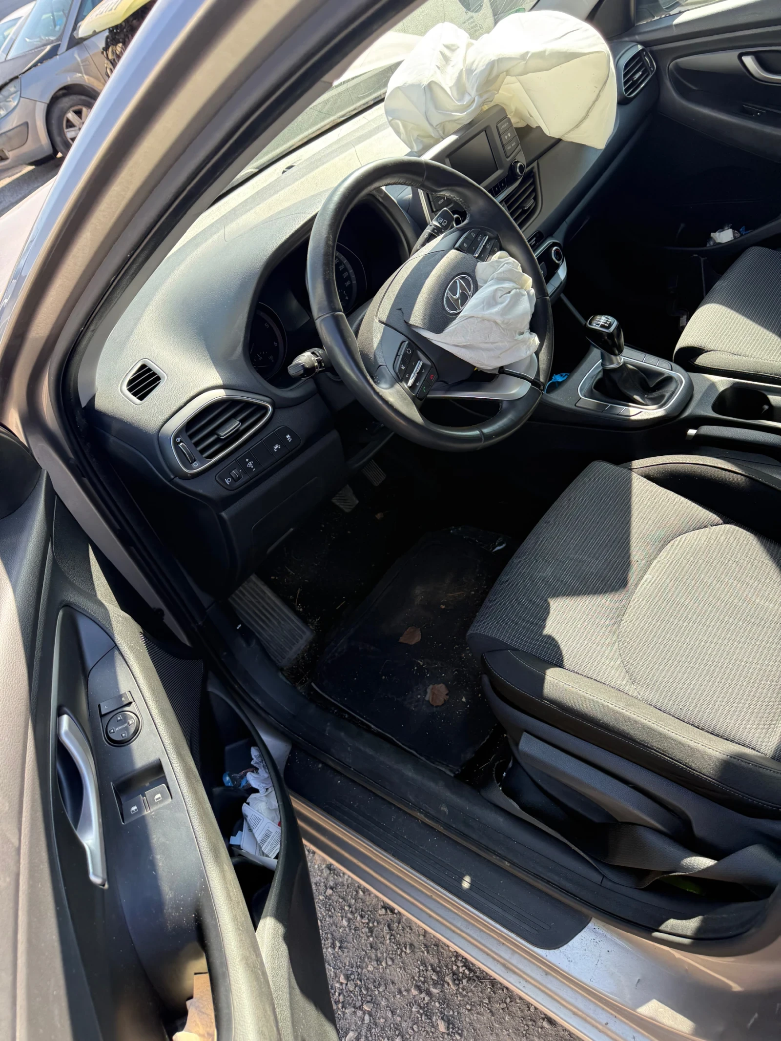 Hyundai I30, снимка 6 - Автомобили и джипове - 53767520