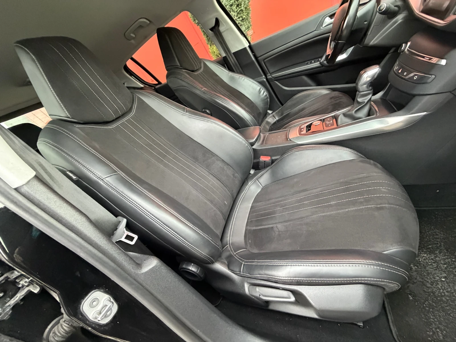 Peugeot 308 БАРТЕР* LED* АВТОМАТИК, снимка 9 - Автомобили и джипове - 53912451