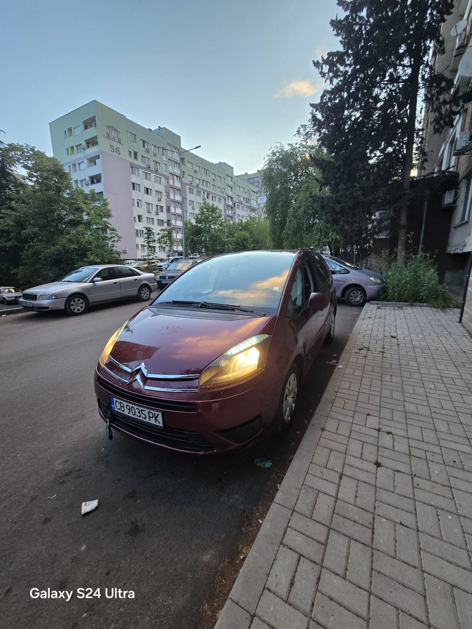 Citroen Grand C4 Picasso, снимка 9 - Автомобили и джипове - 54577270