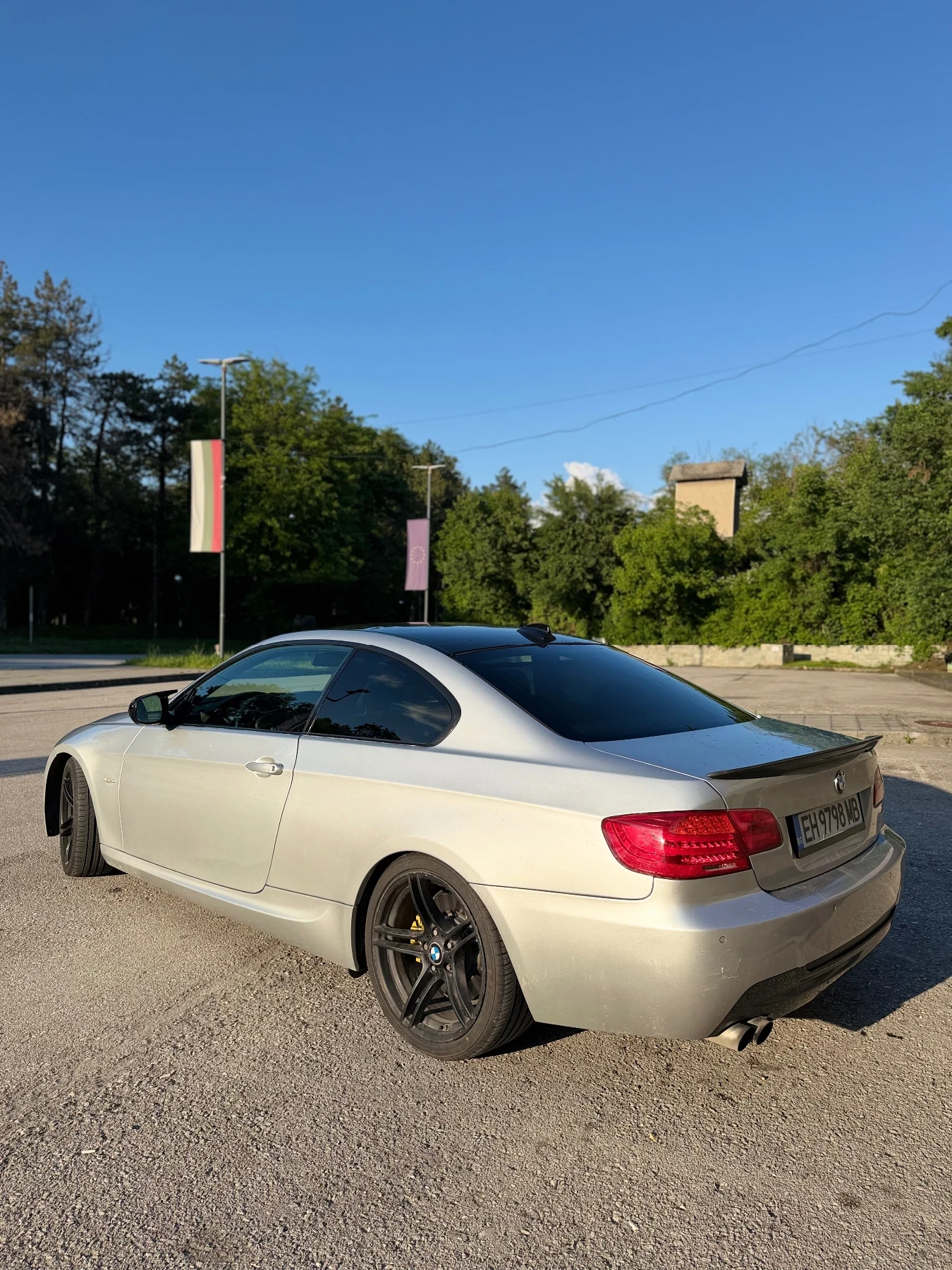 BMW 325 3.0D LCI, снимка 3 - Автомобили и джипове - 54779731