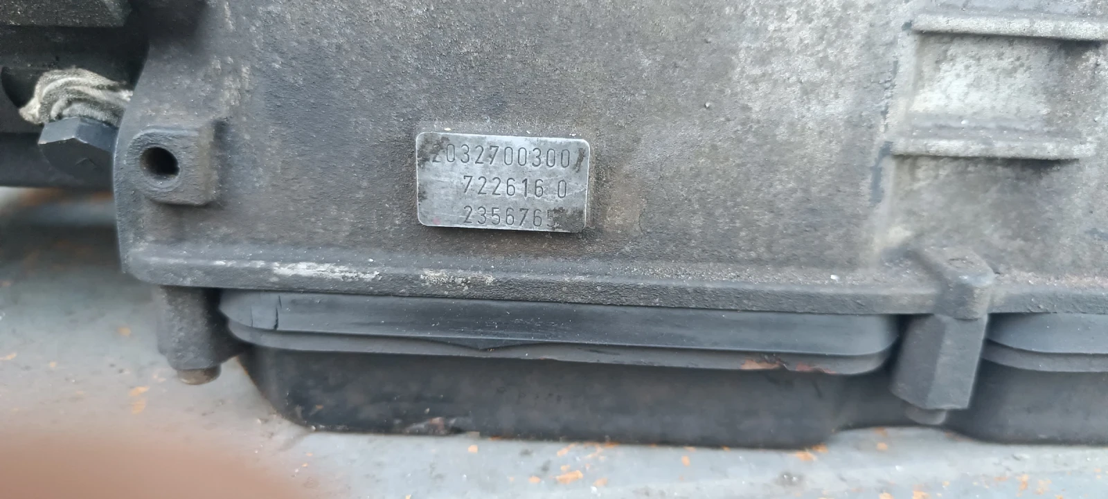 Mercedes-Benz C 200, снимка 4 - Автомобили и джипове - 54828429