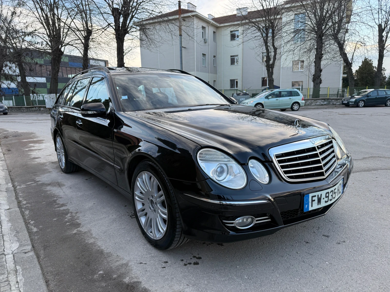 Mercedes-Benz E 280 * 3.0 v6 * Evo * 4matic, снимка 3 - Автомобили и джипове - 55233849