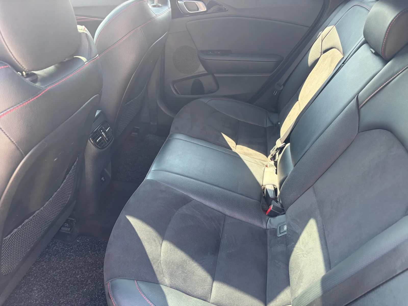 Kia Pro ceed GT 1.6Turbo 204к.с., снимка 8 - Автомобили и джипове - 55247622