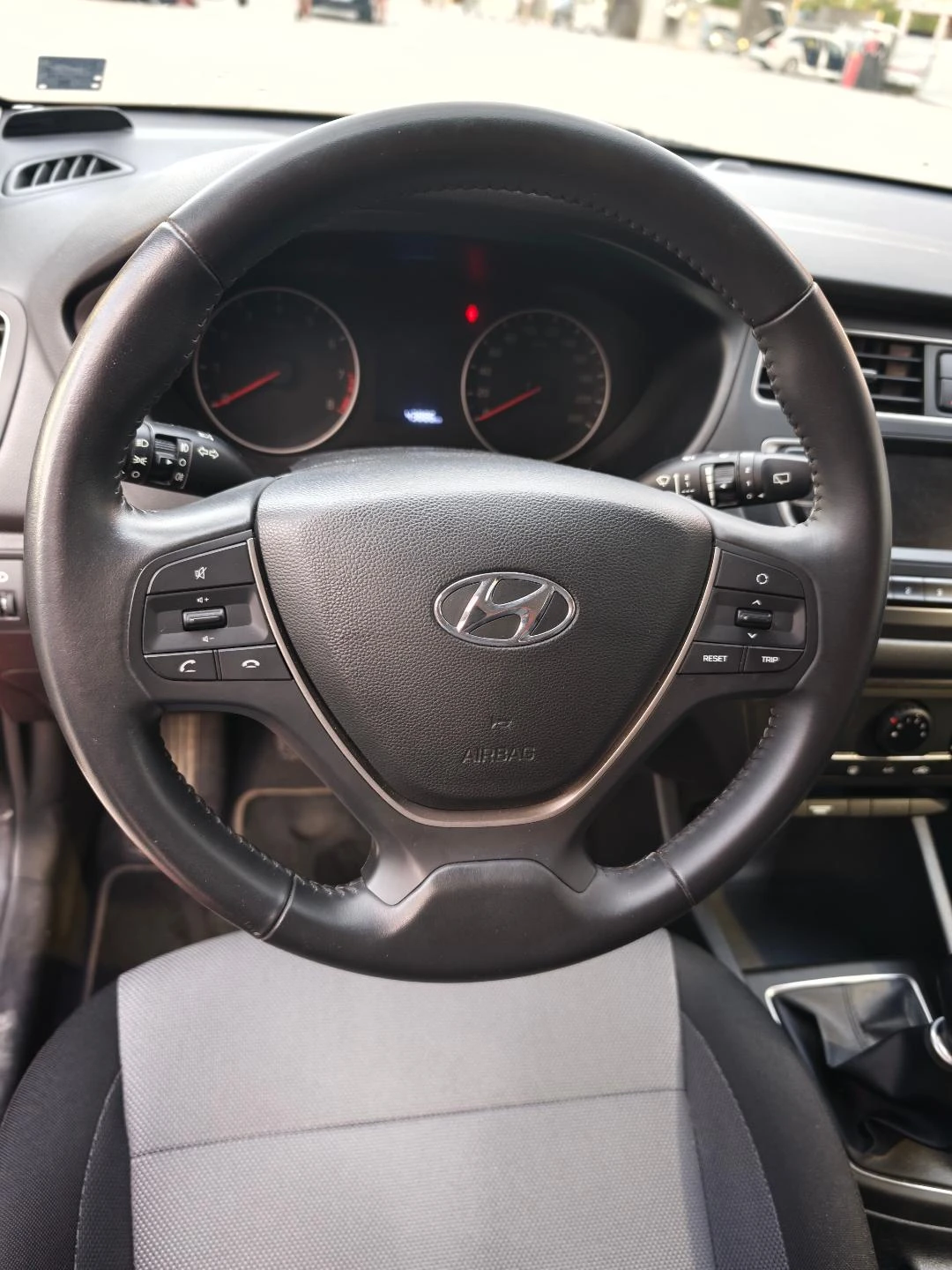 Hyundai I20, снимка 9 - Автомобили и джипове - 55261770