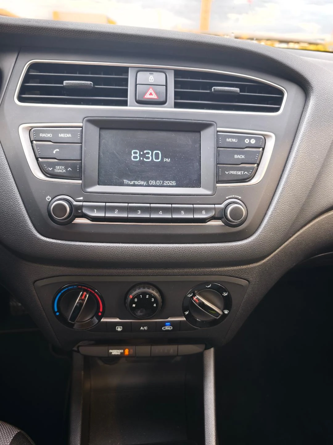 Hyundai I20, снимка 10 - Автомобили и джипове - 55261770